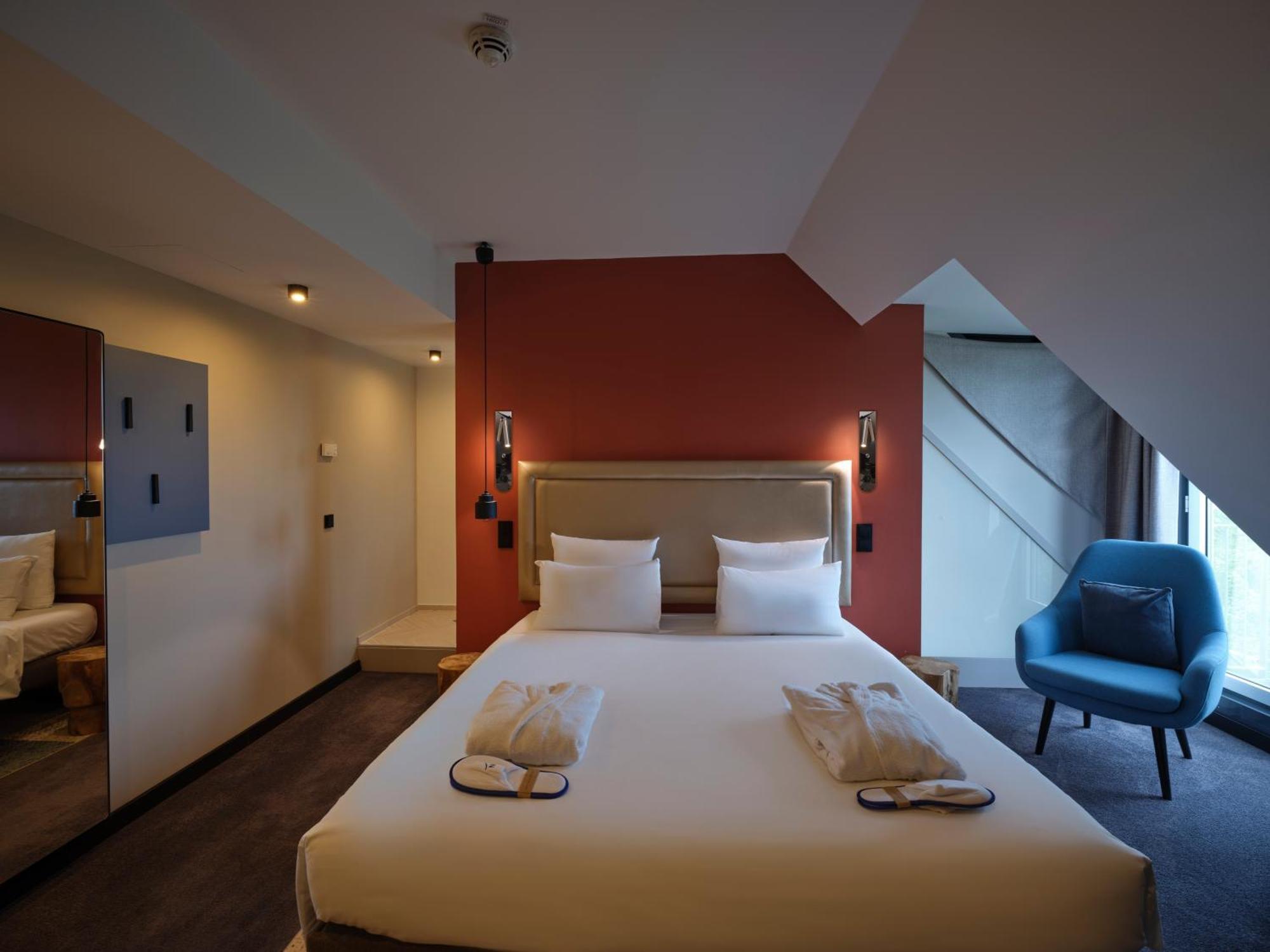 Novotel 4*
